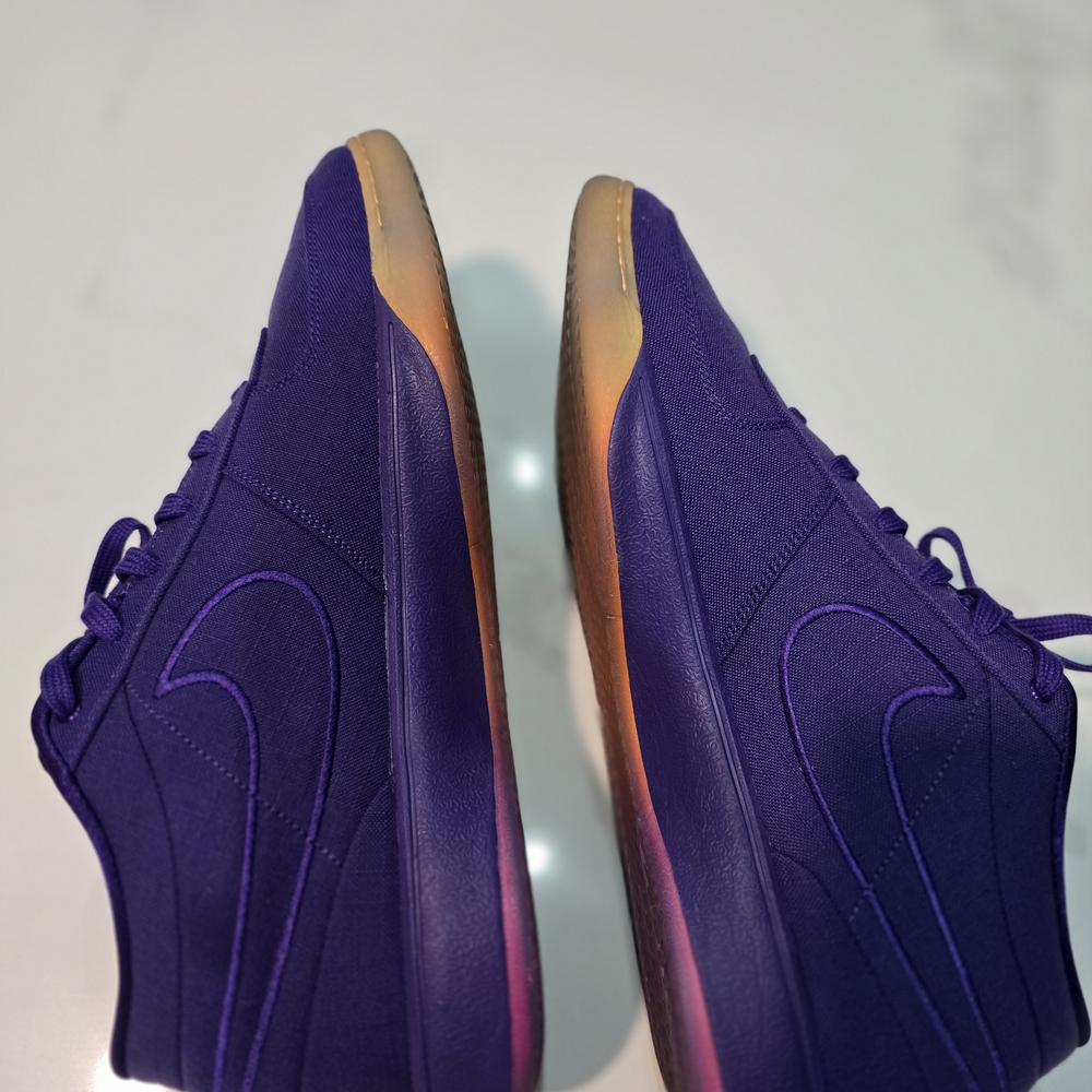 Nike Book Shoes - Picture 3 of 5